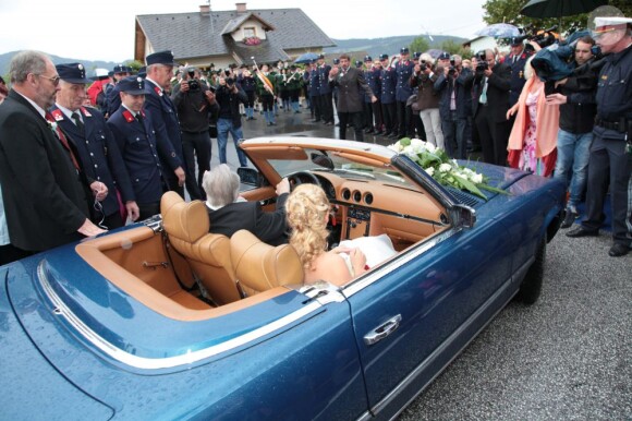 Maximilian Schell et Iva Mihanovic à leur mariage en Autriche, Hebalm, le 20 août 2013.