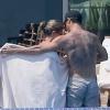 Jennifer Aniston et son fiance Justin Theroux en vacances avec leurs amis Jason Bateman et sa femme Amanda Anka a Mexico, le 20 aout 2013