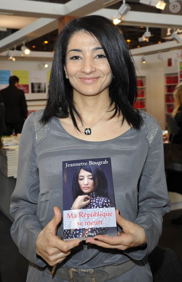 Jeannette Bougrab au Salon du livre à la porte de Versailles à Paris le 24 mars 2013.