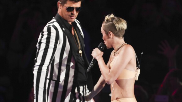Miley Cyrus provoc' aux MTV VMA : Lynchée mais soutenue par Justin Timberlake