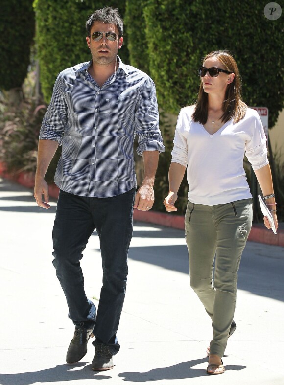 Ben Affleck et Jennifer Garner sortent de chez le médecin à Encino, le 16 juillet 2013.
