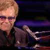 Elton John reçoit le premier Brits Icon Award au London Palladium à Londres, le 2 septembre 2013.