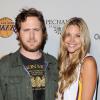A.J. Buckley et sa fiancée Abigail Ochse à Los angeles le 3 avril 2011.