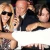 La chanteuse Beyoncé Knowles entourée de ses gardes du corps dont Norman Oosterbroek, à Paris, le 21 avril 2011.