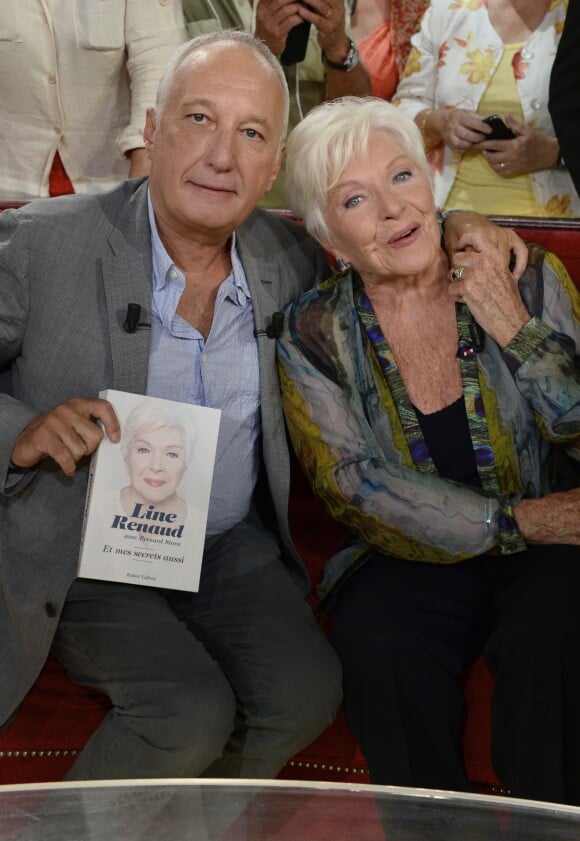 François Berléand et Line Renaud lors de l'enregistrement de l'émission "Vivement Dimanche" à Paris le 4 septembre 2013 (diffusion le 8 septembre)