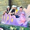 Exclusif - Hugh Hefner et son épouse Crystal à Disneyland en Californie, le 6 septembre 2013.