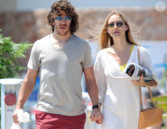 Carles Puyol et Vanesa Lorenzo en vacances à Ibiza le 30 juin 2013.