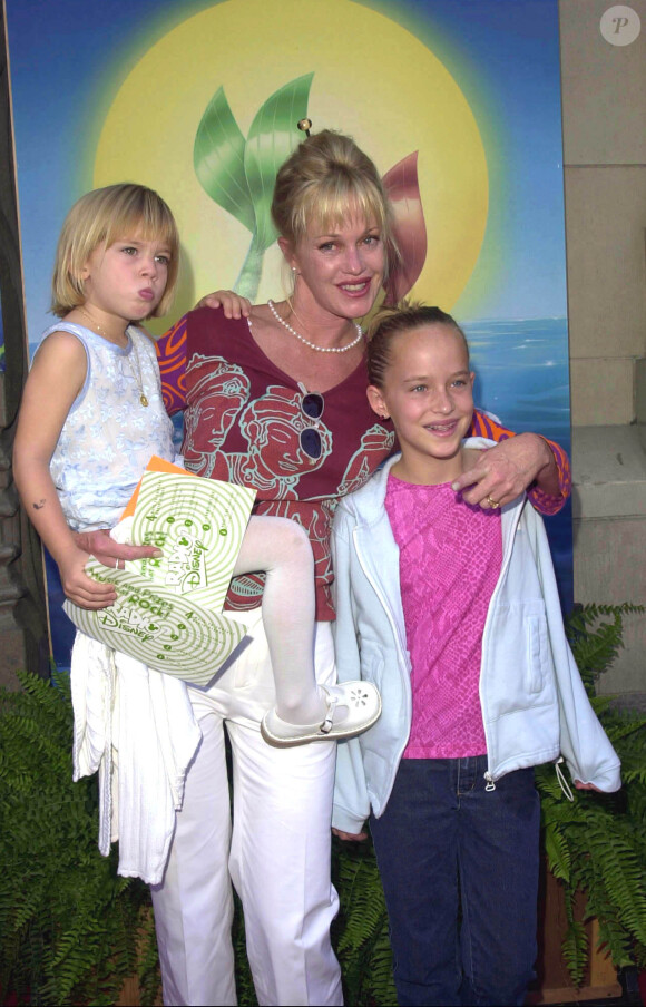 Melanie Griffith et ses filles à Los Angeles le 16 septembre 2000