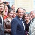 Le président de la République François Hollande et sa compagne Valérie Trierweiler ont accueilli au palais de l'Elysée leurs concitoyens pour la journée du patrimoine du 14 septembre 2013