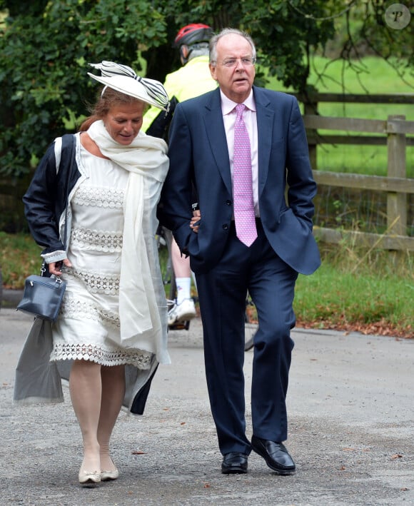 Lord Charles et Lady Marianna Falconer lors du mariage d'Euan Blair et Suzanne Ashman à Wooten Underwood, le 14 septembre 2013.