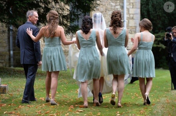Suzanne Ashman et les demoiselles d'honneur lors du mariage d'Euan Blair et Suzanne Ashman à Wooten Underwood, le 14 septembre 2013.