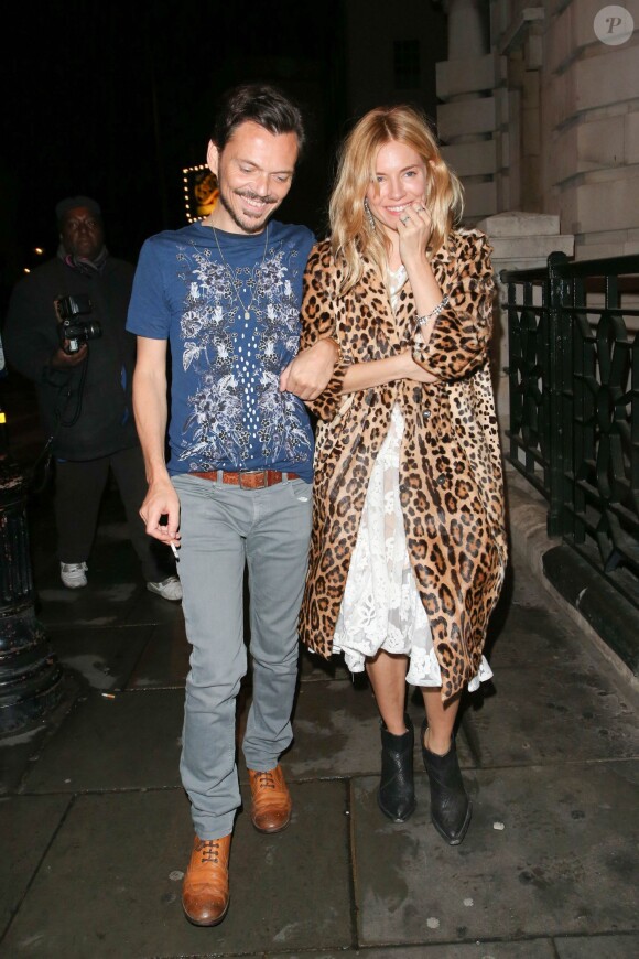 Matthew Williamson et Sienna Miller à Londres, le 15 septembre 2013.
