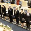 Le roi Carl XVI Gustaf de Suède procédait comme le veut la tradition à l'inauguration du Parlement pour la nouvelle année politique, le 17 septembre 2013 à Stockholm, en présence de son épouse la reine Silvia, de la princesse héritière Victoria et du prince Daniel, du prince Carl Philip, et de la princesse Madeleine, enceinte, et son mari Chris O'Neill.