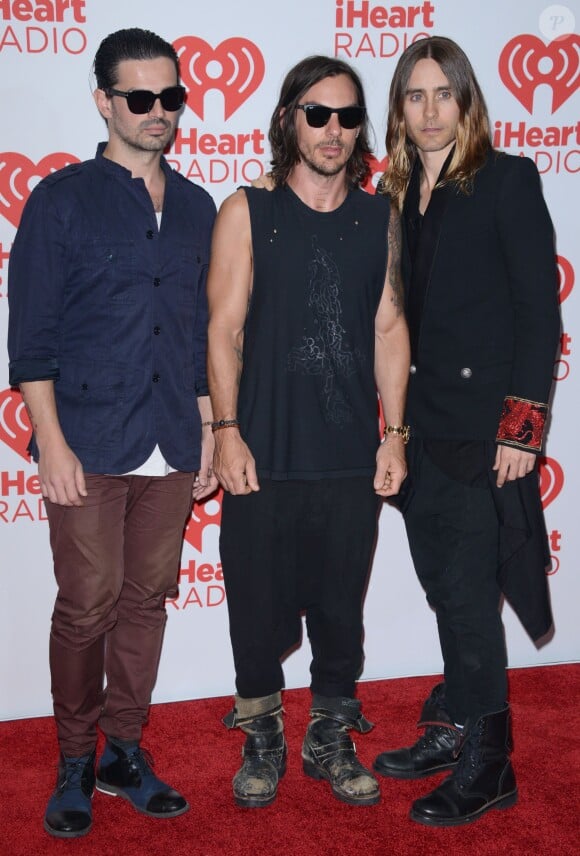 Jared Leto et son groupe 30 Seconds to Mars sur le tapis rouge du iHeartRadio Music Festival au MGM Grand Arena à Las Vegas, le 21 septembre 2013.