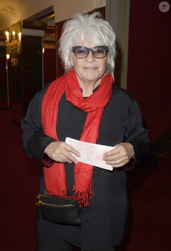 Catherine Lara à la générale de Muriel Robin "Robin Revient... Tsoin Tsoin" au théâtre de la Porte Saint Martin à Paris, le 23 septembre 2013