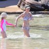 Geri Halliwell en virée plage à Sydney en Australie avec sa fille Bluebell, le 21 septembre 2013.