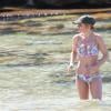 Geri Halliwell en bikini sur une plage de Sydney avec sa fille Bluebell, le 21 septembre 2013.
