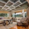 La jolie Zoe Saldana a mis en vente sa villa de Los Angeles pour 1,2 million de dollars.