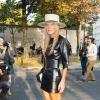 Anna Dello Russo arrive au défilé Balenciaga le 26 septembre 2013 à Paris.