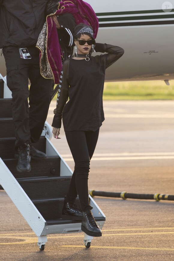 Rihanna arrive à Adelaide en Australie, le 26 septembre 2013.