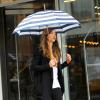 Jessica Biel : un look tendance pour affronter la pluie