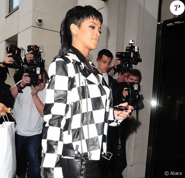 Rihanna adopte le perfecto, it-veste de la saison