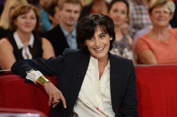 Inès de la Fressange - enregistrement de "Vivement dimanche" à Paris, le 24 septembre 2013. Diffusion sur France 2, le dimanche 29 septembre.