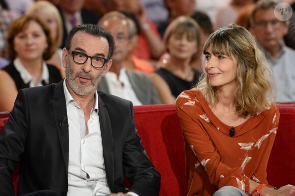 Robin Renucci et Emmanuelle Bach - enregistrement de "Vivement dimanche" à Paris, le 24 septembre 2013. Diffusion sur France 2, le dimanche 29 septembre.