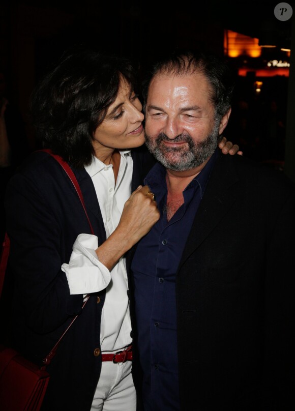 Inès de la Fressange et Denis Olivennes lors de la première du film Opium au cinéma Le Saint-Germain à Paris, le 27 septembre 2013.