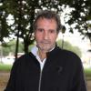 Jean-Jacques Bourdin - Tournoi de pétanque organisé place des Invalides à Paris et dont les fonds ont été reversés à l'association Meghanora, seule association en Europe à aider la recherche concernant les tumeurs rénales de l'enfant. Le 29 septembre 2013. 