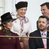 La famille royale de Danemark - la reine Margrethe II de Danemark, le prince Henrik, le prince Frederik et la princesse Mary, le prince Joachim et la princesse Marie, et la princesse Benedikte - assistait le 1er octobre 2013 à l'inauguration du Parlement au palais Christiansborg à Copenhague.