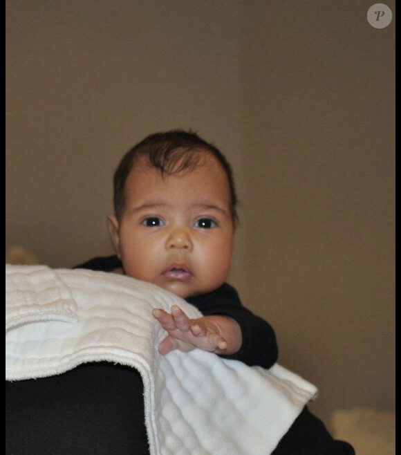 North West sur une photo postée par sa maman Kim Kardashian en août 2013 sur Instagram