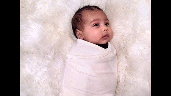 Kim Kardashian : Nouvelle photo de North West, déjà aussi jolie que sa maman !