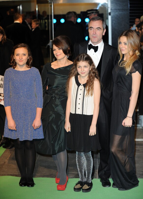 James Nesbitt en famille lors de l'avant-première du film Le Hobbit, en décembre 2012.