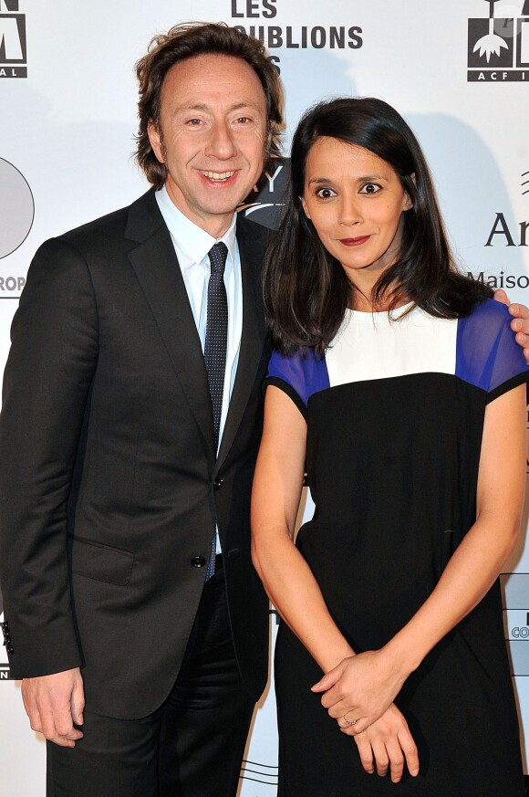 Sophia Aram et Stéphane Bern - Dîner de gala caritatif 'Action contre la faim' à l'hôtel Pullman Bercy à Paris le 5 décembre 2012.