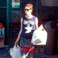 Exclusif - Michelle Monaghan enceinte fait des courses au Bristol Farms à Los Angeles, le 8 octobre 2013