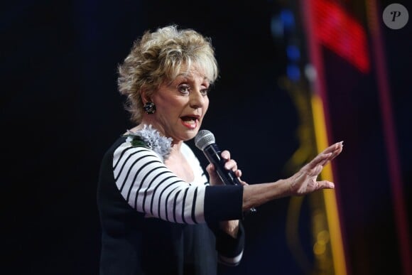 Exclusif - Annie Cordy chante "C'est si bon" d'Yves Montand - Enregistrement de l'émission "Hier encore" presentée par Charles Aznavour et Virginie Guilhaume à l'Olympia le 6 septembre 2013.