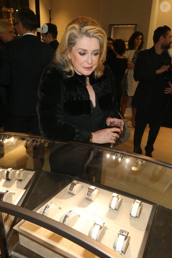 Catherine Deneuve à la soirée Jaeger-LeCoultre organisée à Paris Place Vendôme pour le premier anniversaire de la nouvelle boutique de la maison. Le 17 octobre 2013