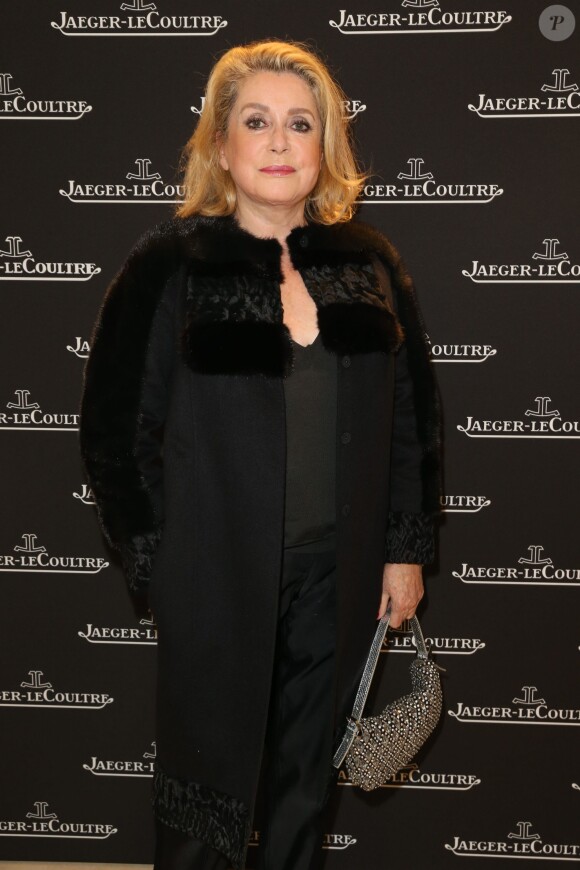 Catherine Deneuve à la soirée Jaeger-LeCoultre organisée à Paris Place Vendôme pour le premier anniversaire de la nouvelle boutique de la maison. Le 17 octobre 2013