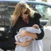 L'héritière Ivanka Trump et son fils Joseph Frederick Kushner à New York le 18 octobre 2013.