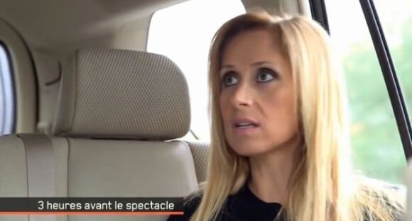 Lara Fabian dans l'émission Accès Illimité sur TVA, le 17 octobre 2013.