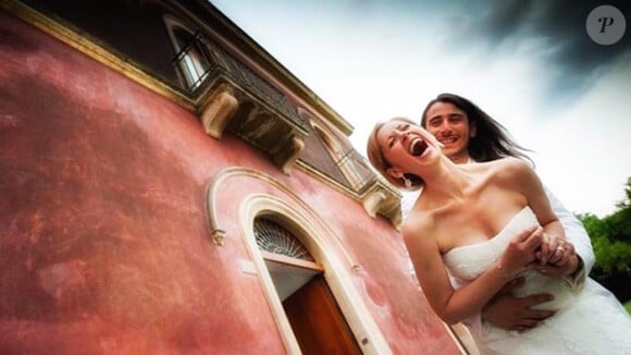 Photo du mariage entre Lara Fabian et son époux Gabriel di Giorgio en juin 2013.