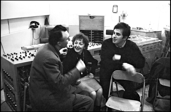 Édith Piaf et Théo Sarapo en studio à Paris, 1963.