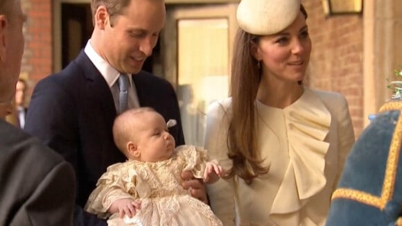 Baptême prince George : William, Kate et leur bébé majestueux font l'histoire
