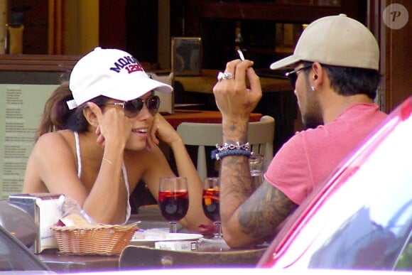 L'actrice Eva Longoria et Eduardo Cruz en vacances à Séville en juin 2012.