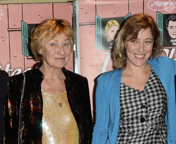 Valeria Bruni-Tedeschi et sa mère Marisa Borini lors de la première du film "Un château en Italie" à Paris, le 29 octobre 2013.