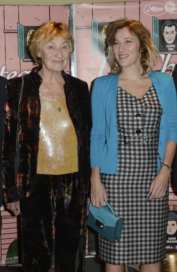 Valeria Bruni Tedeschi et sa mère Marisa Borini lors de la première du film "Un château en Italie" à Paris, le 29 octobre 2013.