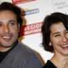 Isabelle Gélinas et Bruno Salomone posent pour 'Fais pas ci, fais pas ça' lors de l'ouverture du 11e Festival International de la Création Télévisuelle de Luchon le 4 février 2009.