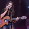 Carla Bruni chante au gala de l'IFRAD au Cirque d'hiver à Paris le 25 septembre 2013.