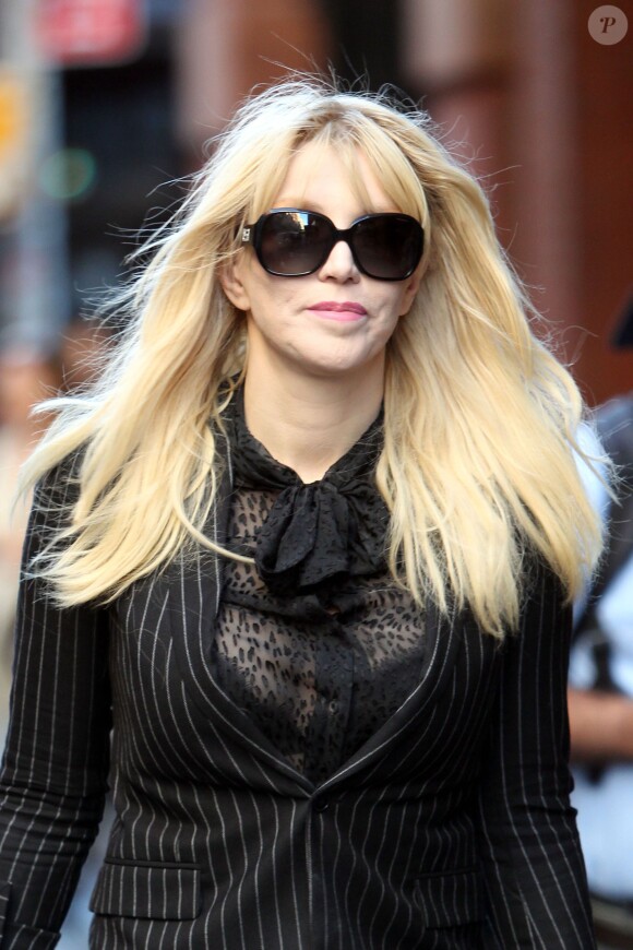 Courtney Love se promène dans les rues de New York, le 23 septembre 2013.